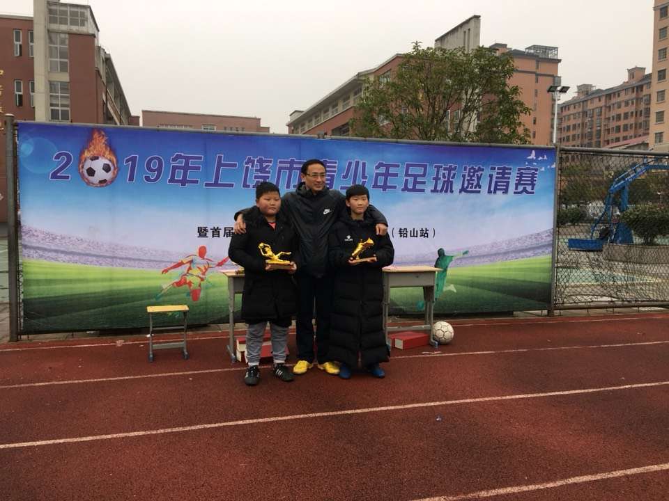 645bcfbff3201c47fd40fdf1f698a19.jpg